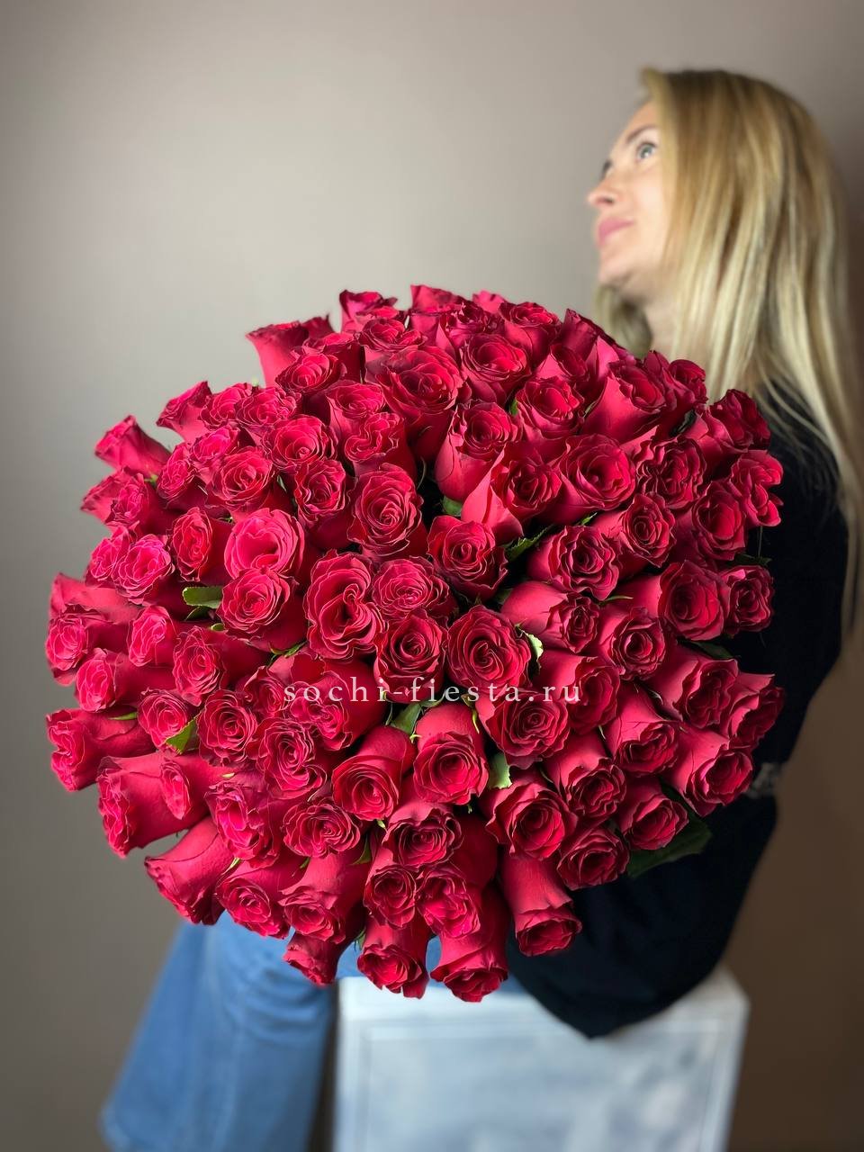 Красные розы