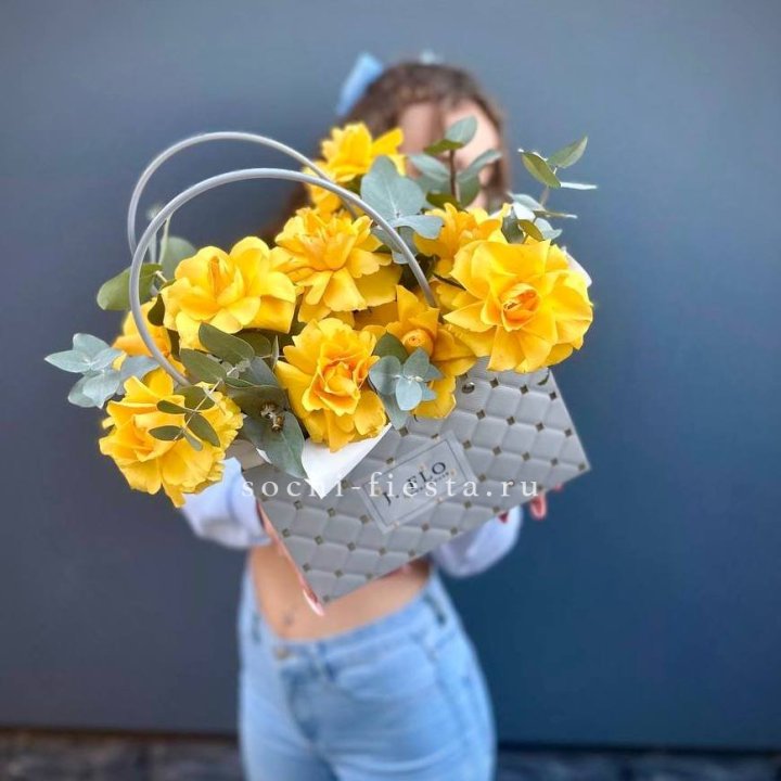 Сумочка с розами "Эдель" в Королёве