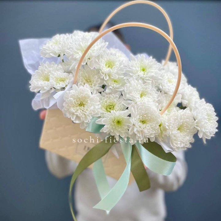 Сумочка с хризантемами в Королёве