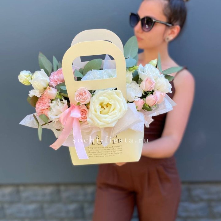 Цветочная сумочка "Рафаэль" в Королёве