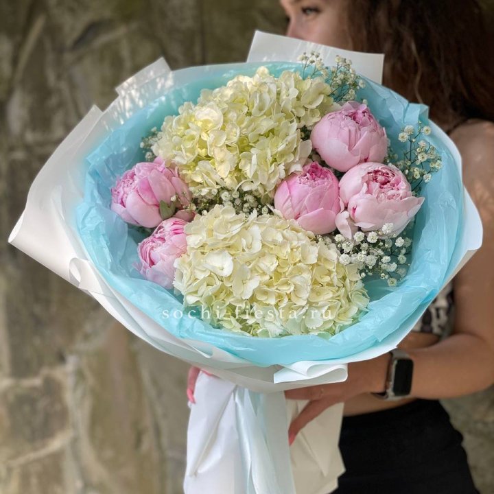 Букет с пионами "Блюсом" в Королёве