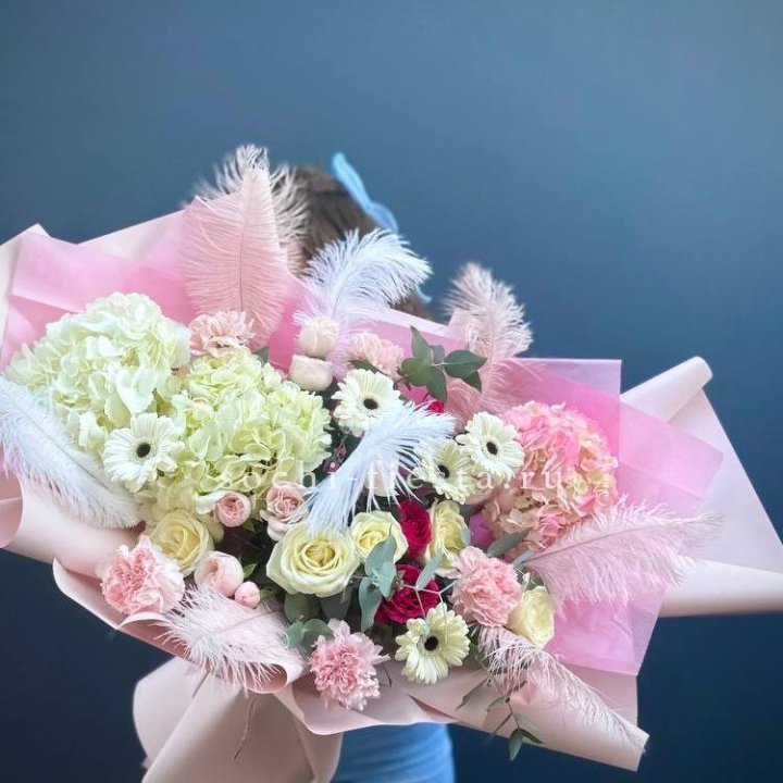 Дизайнерский букет "Валенсия-3" в Королёве