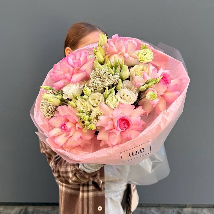 Букет "Розы с эустомой" в Королёве