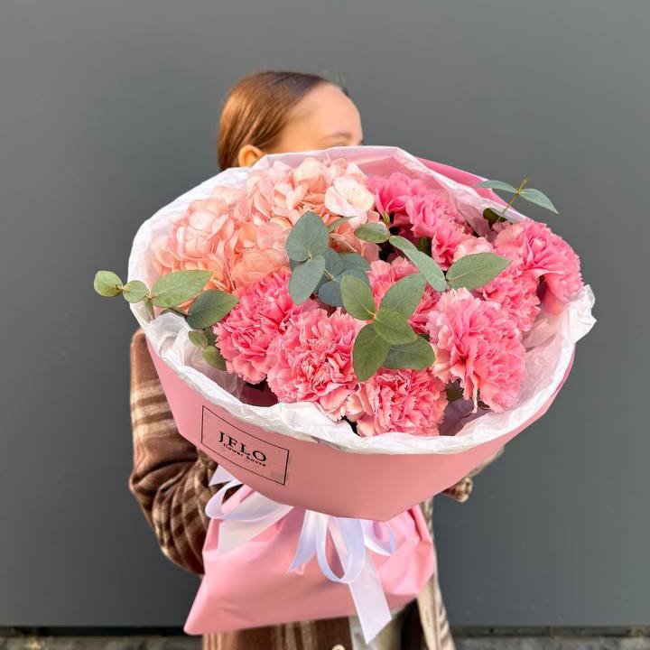 Дуо диантусы и гортензия в Королёве