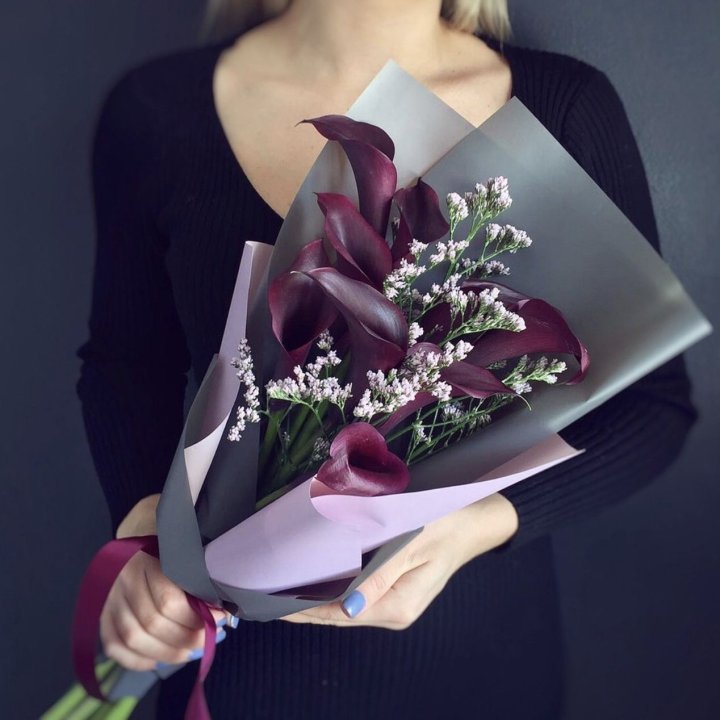 Букет фиолетовых калл в Королёве