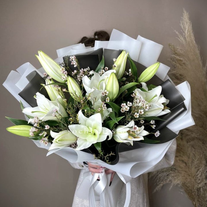 Букет лилий Снежная королева в Королёве