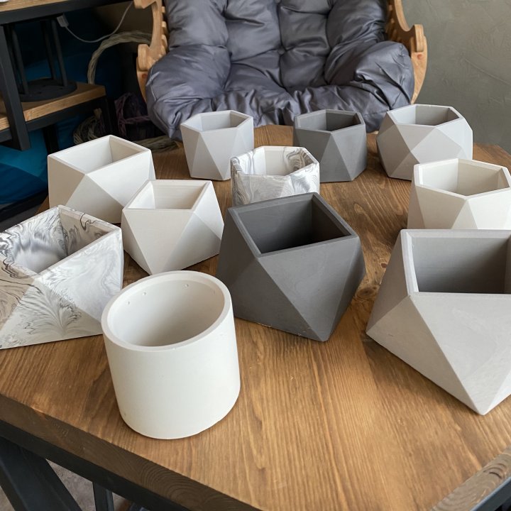 Дизайнерское кашпо в Королёве