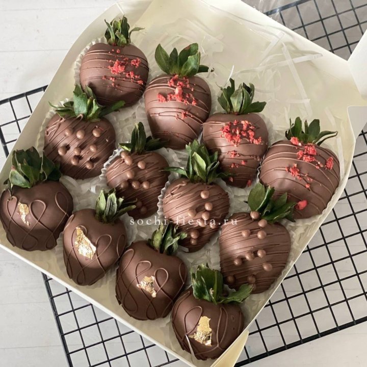 Клубника в шоколаде 12 ягод в Королёве