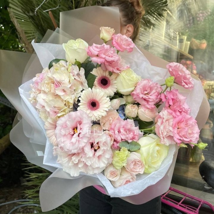 Дизайнерский букет "Лаундж пак" в Королёве