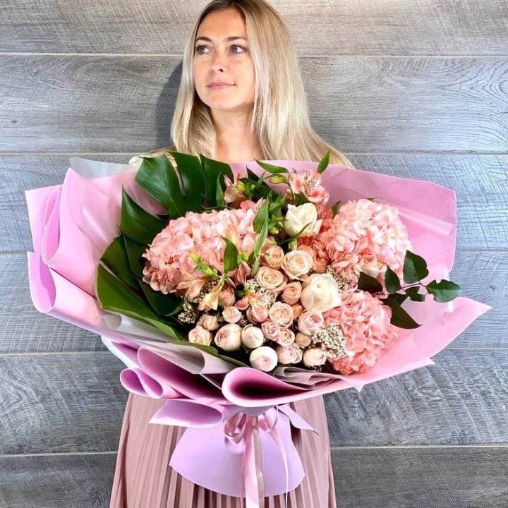 Дизайнерский букет "Валенсия-2" в Королёве