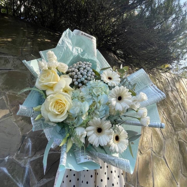 Дизайнерский букет "Линдж-блю" в Королёве