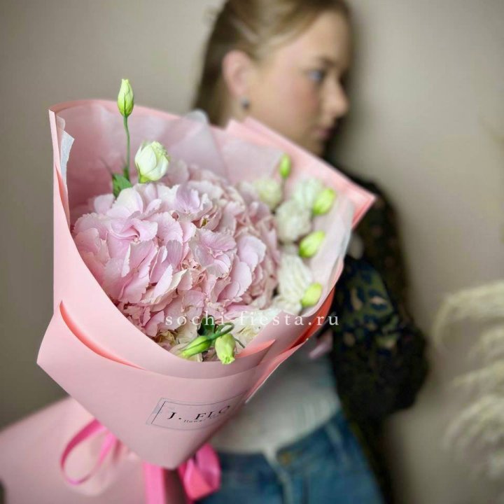 Букет с гортензией №2 в Королёве