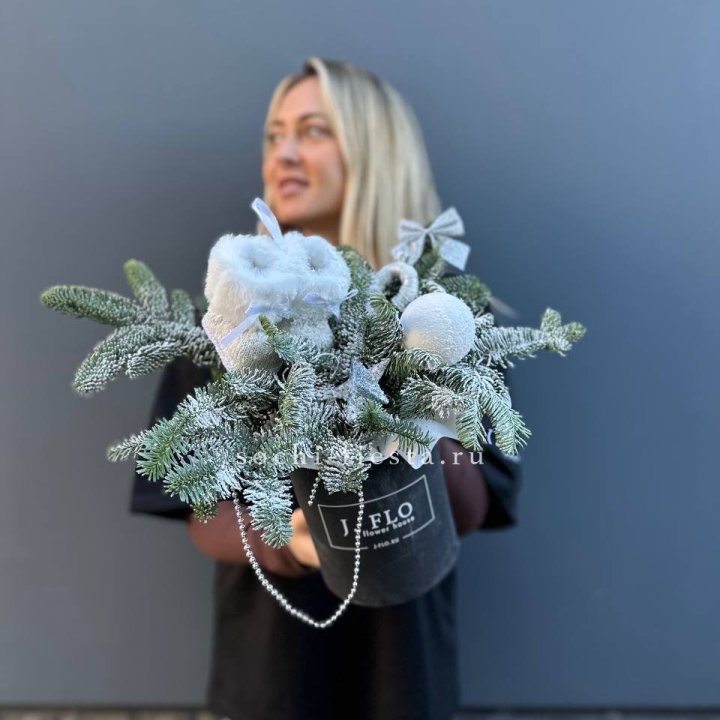 Новогодний бокс "Ботс вайт" в Королёве