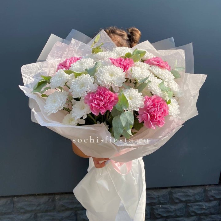  Букет  хризантем и диантусов "Воздушный" в Королёве