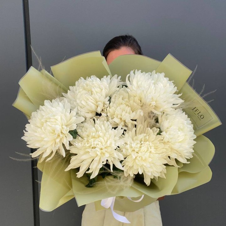Букет одноголовых хризантем  в Королёве