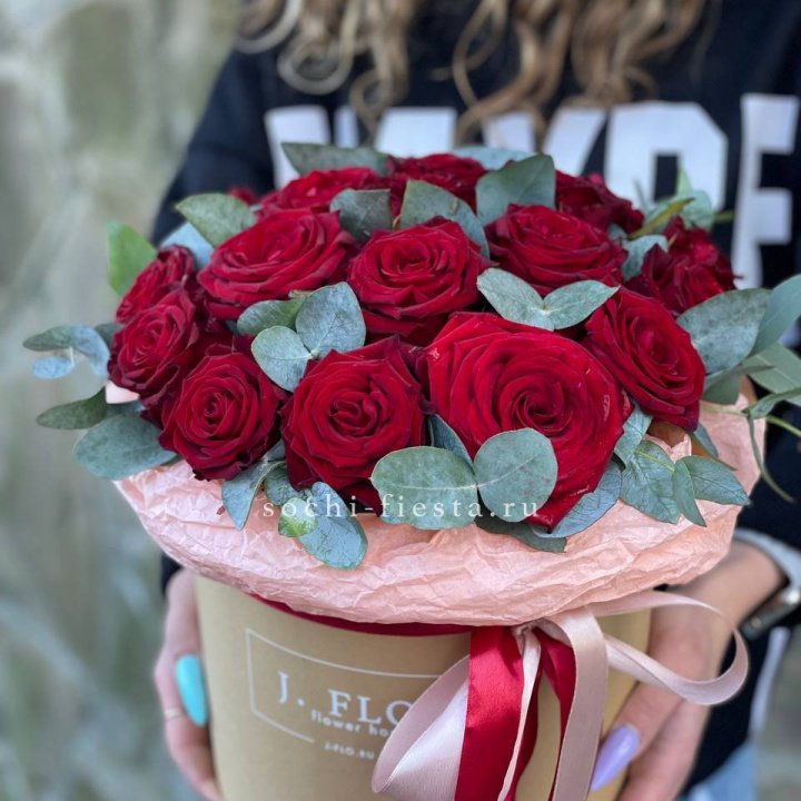 21 Красная роза в боксе №1 в Королёве