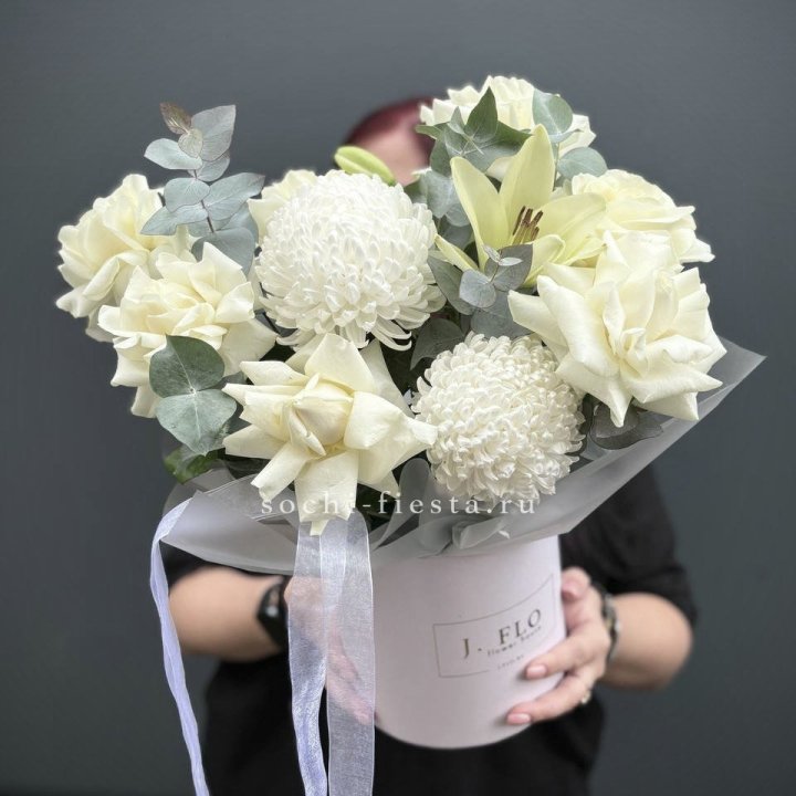 Цветы в шляпной коробке  в Королёве