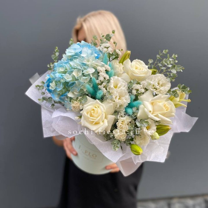 Цилиндр в голубых оттенках №1 в Королёве