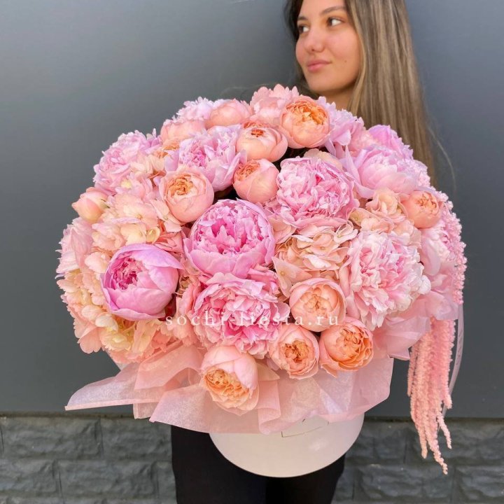 Коробка с пионами "Дабл фловер" в Королёве