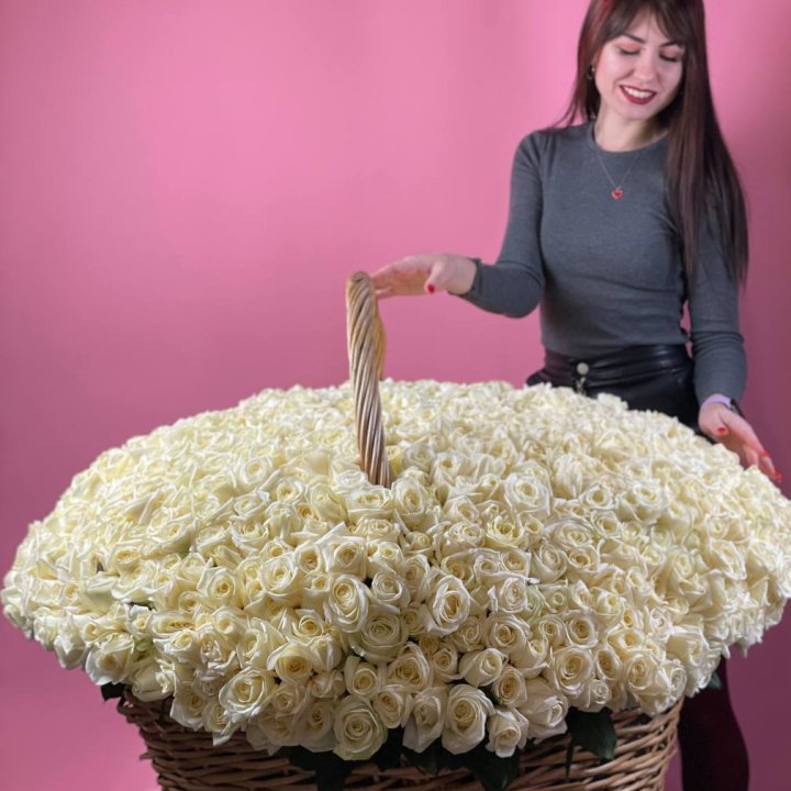 1001 белая роза в Королёве