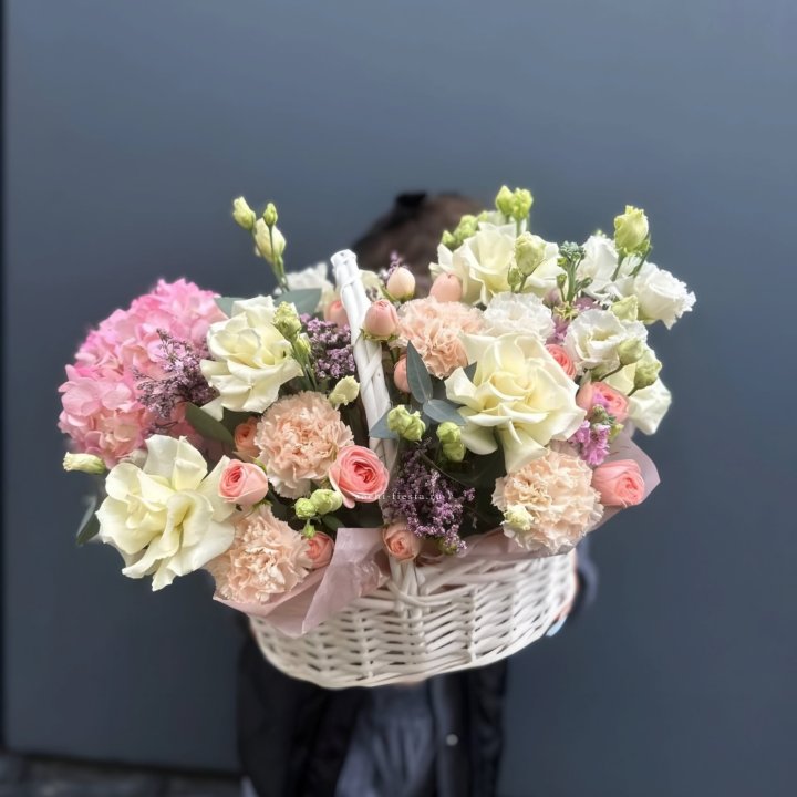 Цветочная корзина "Софтнес" в Королёве