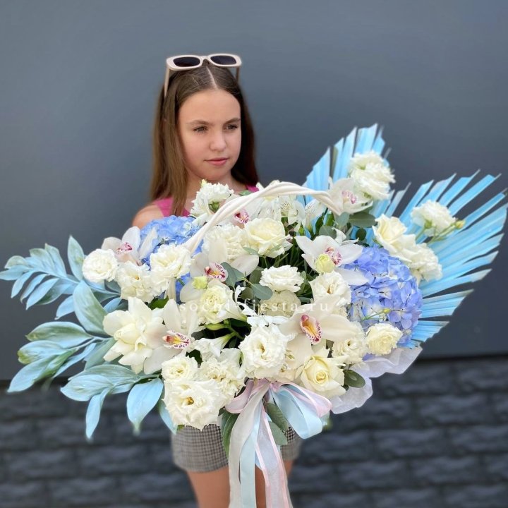 Цветочная корзина "Блю винч" в Королёве