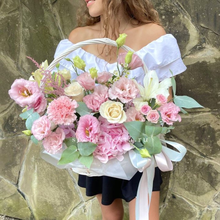 Авторская корзина "Миа" в Королёве