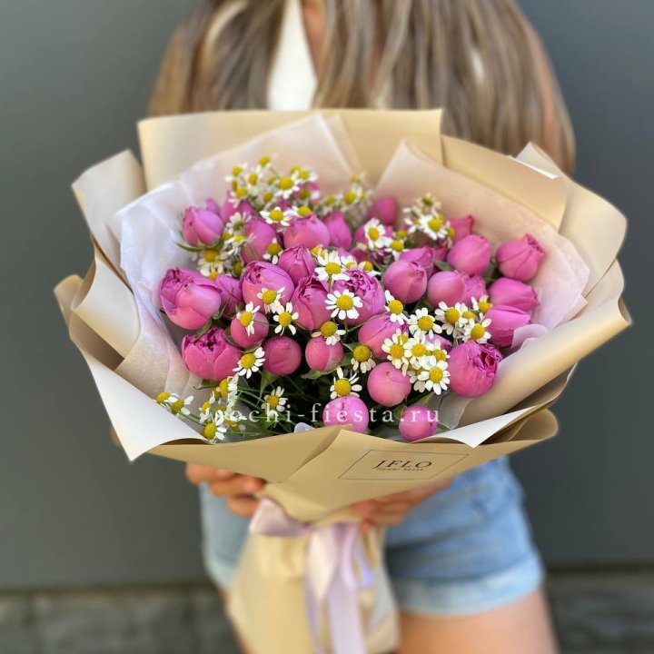 Дуобукет мисти с ромашками  в Королёве