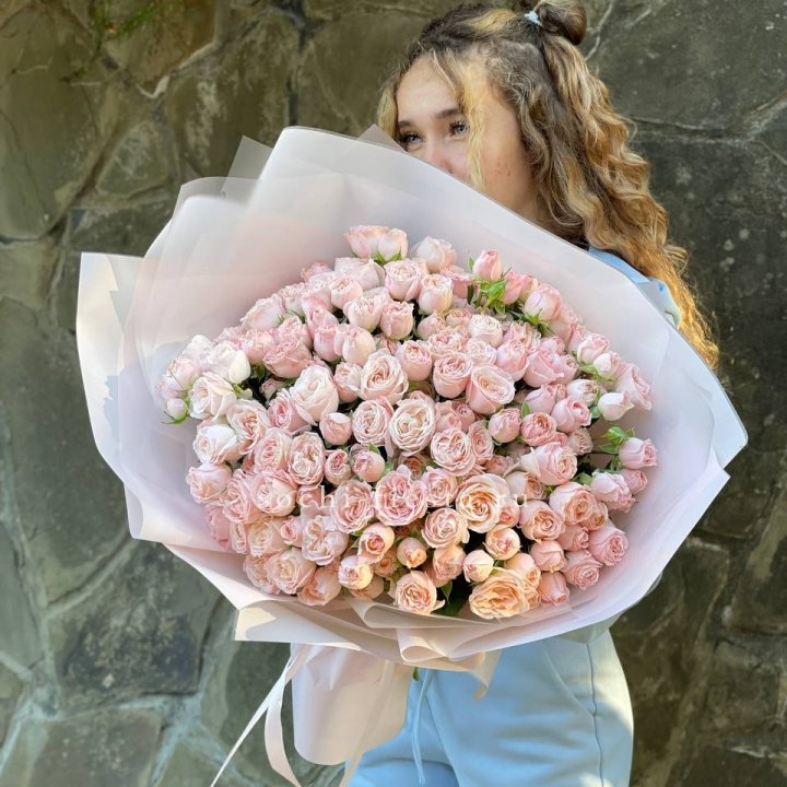 45 роза бомбастик Крем в Королёве