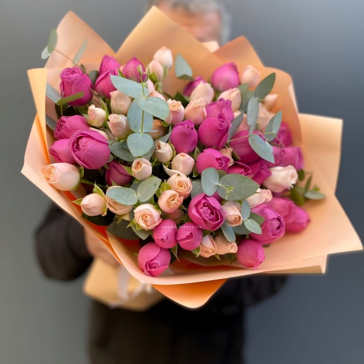 Букет кустовых роз Тендернес в Королёве