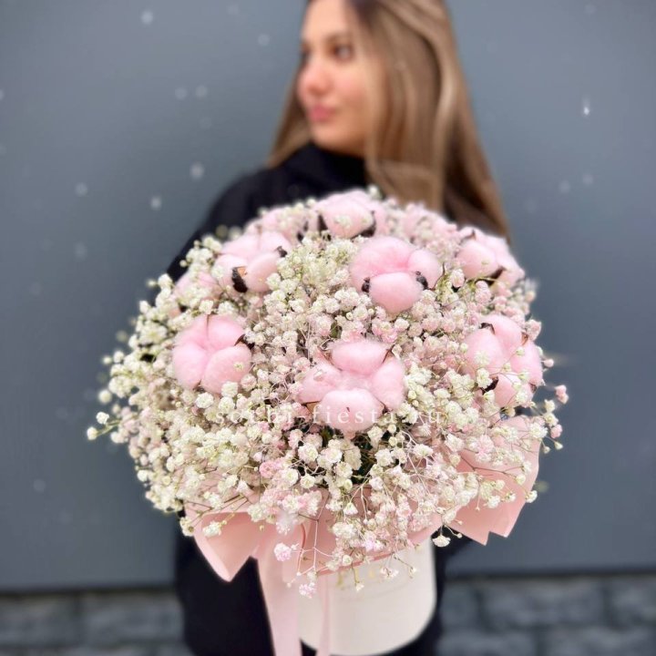 Гипсофилы с хлопком в шляпной коробке в Королёве