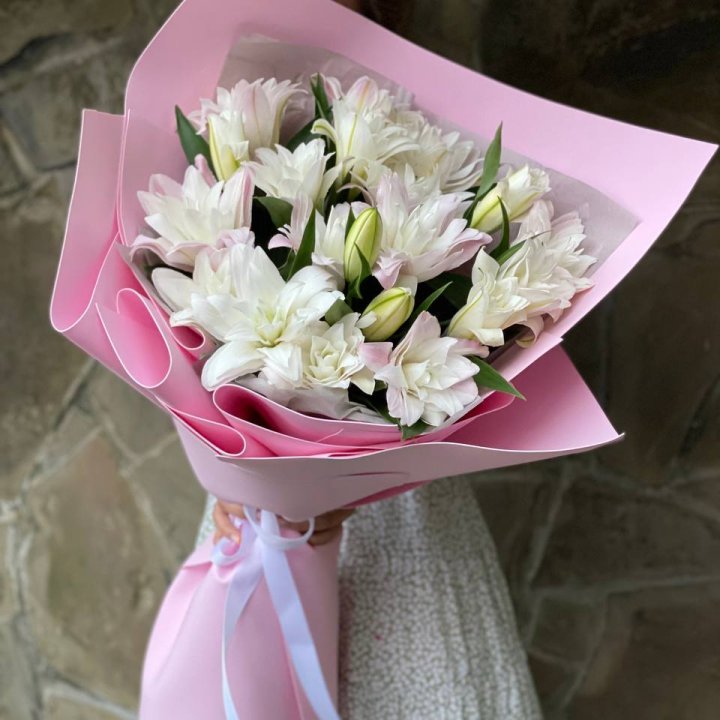 Букет пионовидных лилий №1 в Королёве