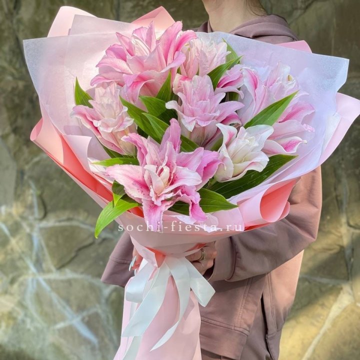 Букет пионовидных лилий №2 в Королёве