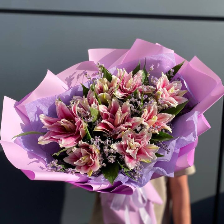 Букет пионовидных лилий №4 в Королёве