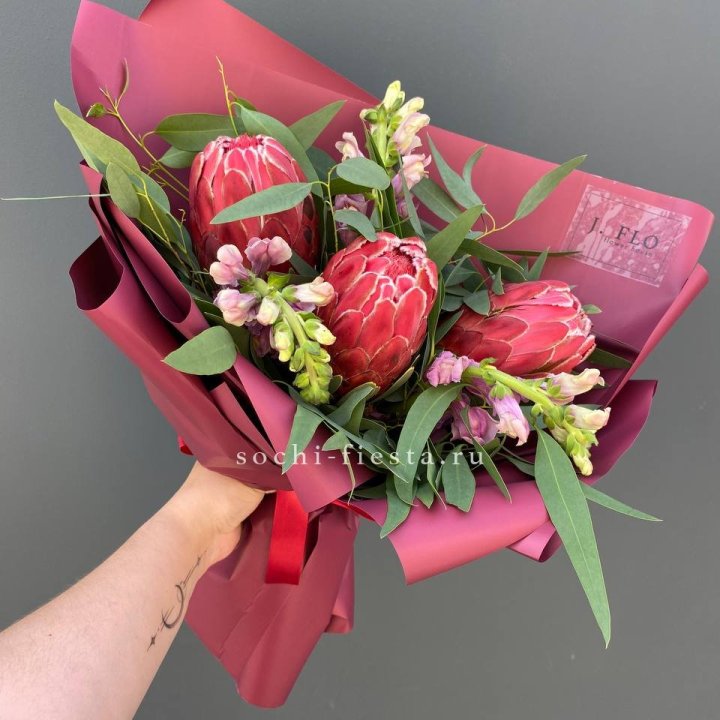 Букет из протеи "Квин" в Королёве