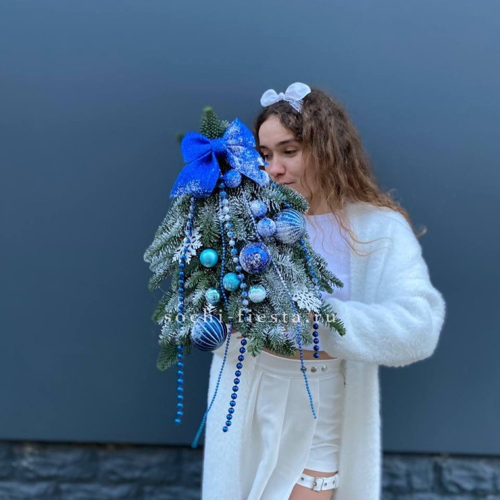 Новогодняя елочка "Блю" в Королёве