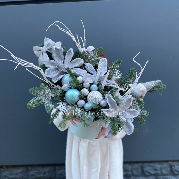 Композиция "Снежный цветок" в Королёве