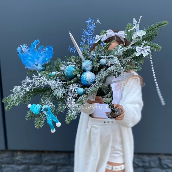 Композиция в бокале голубая в Королёве