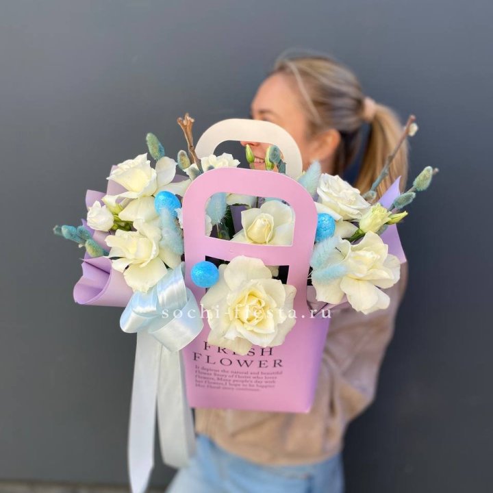 Цветочная сумочка "Пасхальная композиция" в Королёве