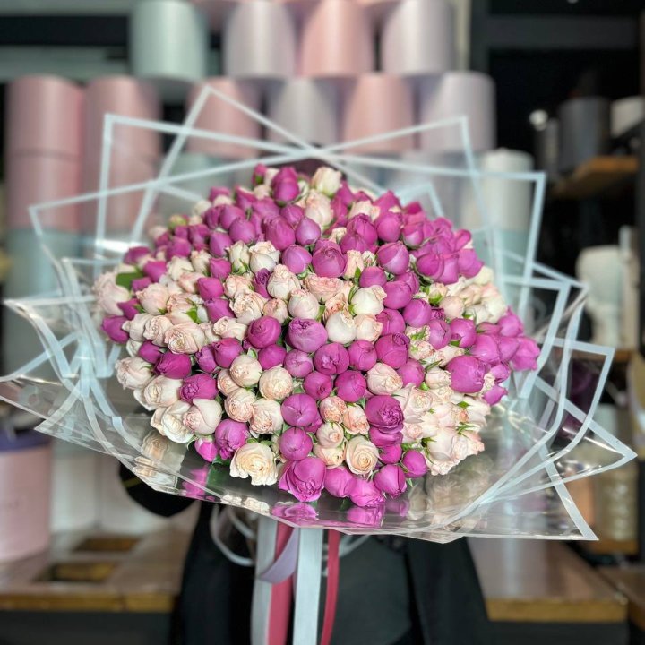 101 кустовая пионовидная роза в Королёве