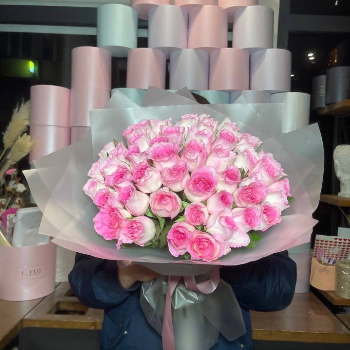  51 розовых роз в Королёве