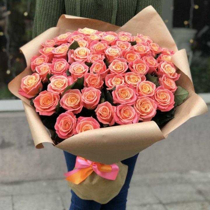 55 роз мисс пигги в Королёве