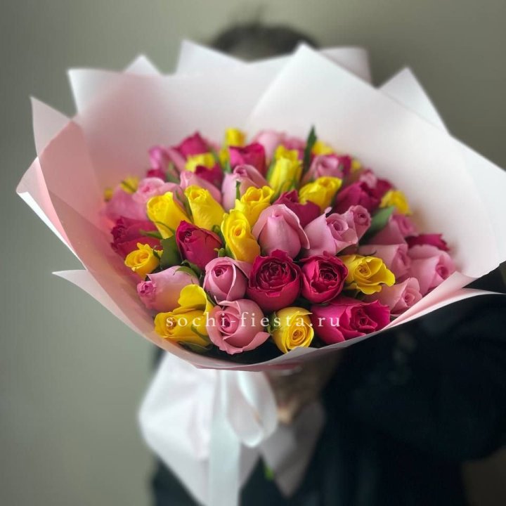 Букет из 51 розы Микс (Кения) в Королёве