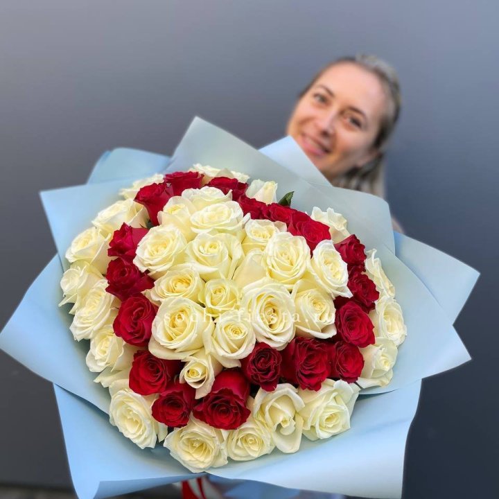 51 роза "Сердце" в Королёве