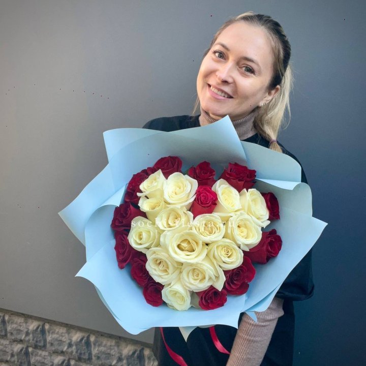 27 роз "Сердце" в Королёве