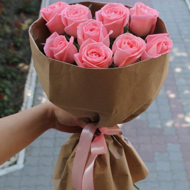 9 розовых роз в Королёве