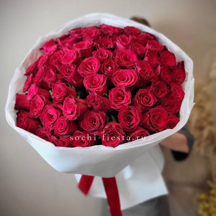 65 красных роз вайт в Королёве