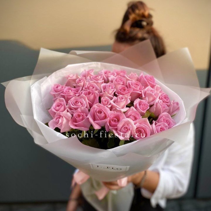 Букет розовых роз  в Королёве