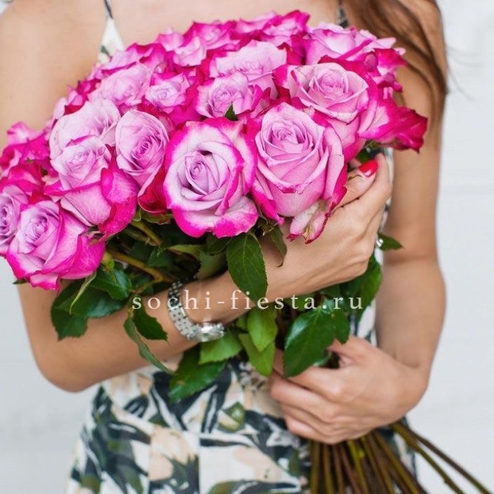 Букет высоких роз Ди перпел в Королёве