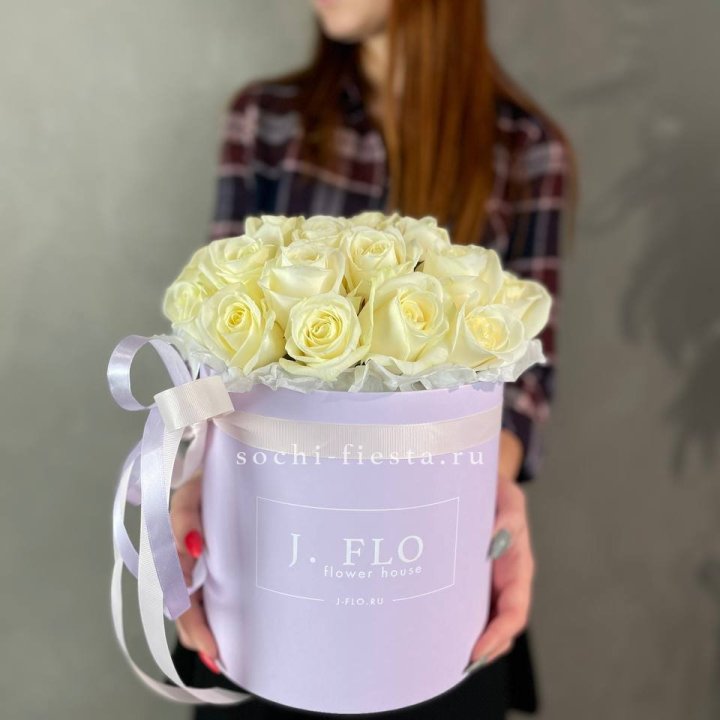 25 роз в цилиндре  в Королёве